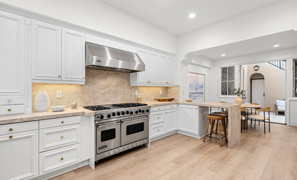 122-Sidney-Bay-Kitchen